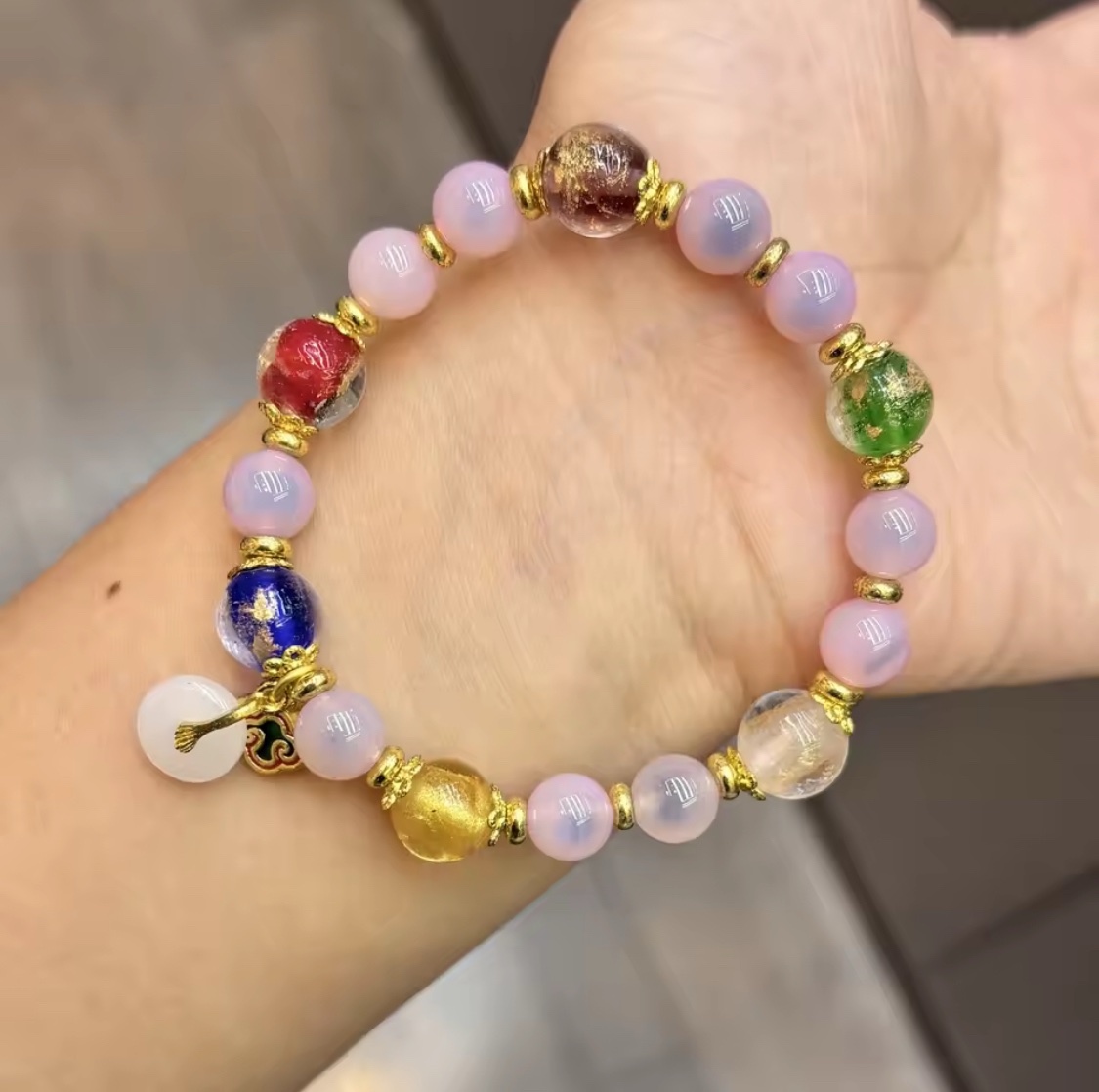 「新年限量、僅此一條」人見人愛 福氣滿滿 粉紫糖心瑪瑙 六色琉璃珠 提升運氣、人緣、桃花、健康 手鏈
