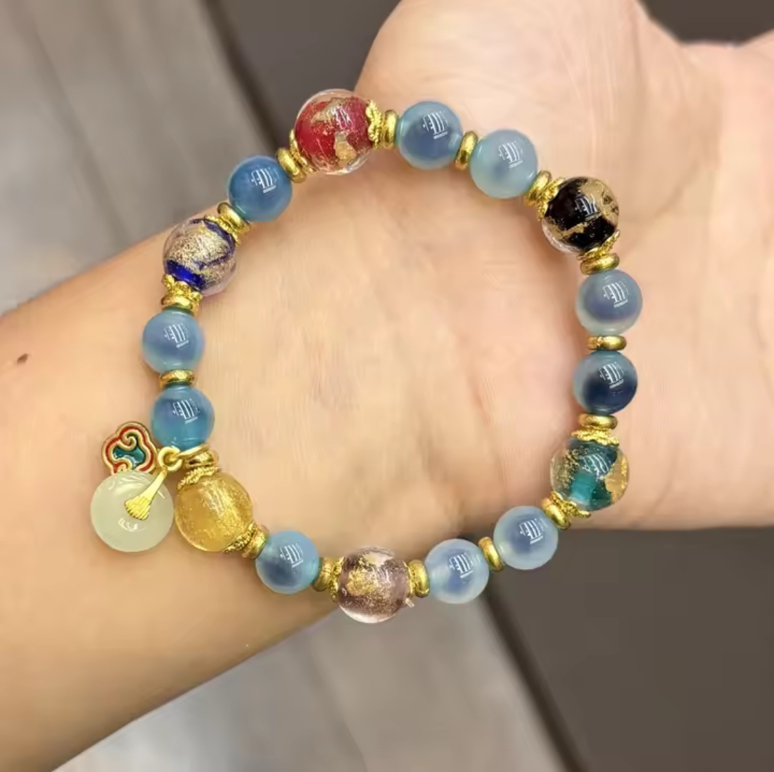 「新年限量、僅此一條」海藍糖心瑪瑙 六色琉璃珠 提升工作運、官運、職場運勢 手鏈